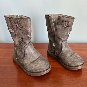 Cat & Jack Girls Metallic Gray Star Boots